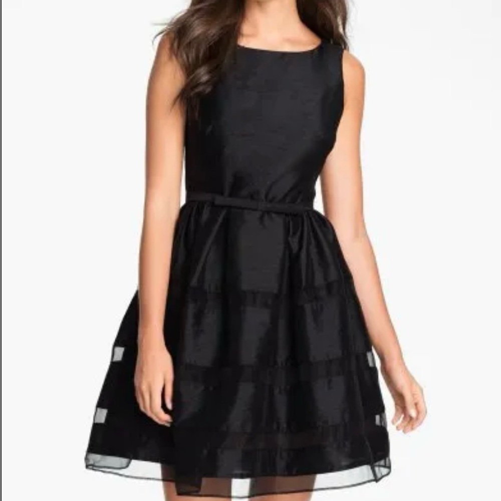 Taylor Black Sleeveless Mini Cocktail Dress